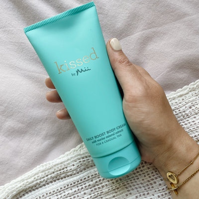 Mii Cosmetics Crème corporelle Daily Boost lotion autobronzante progressive, photo du produit