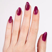 Striplac Amethyst Glow 636 sur les ongles