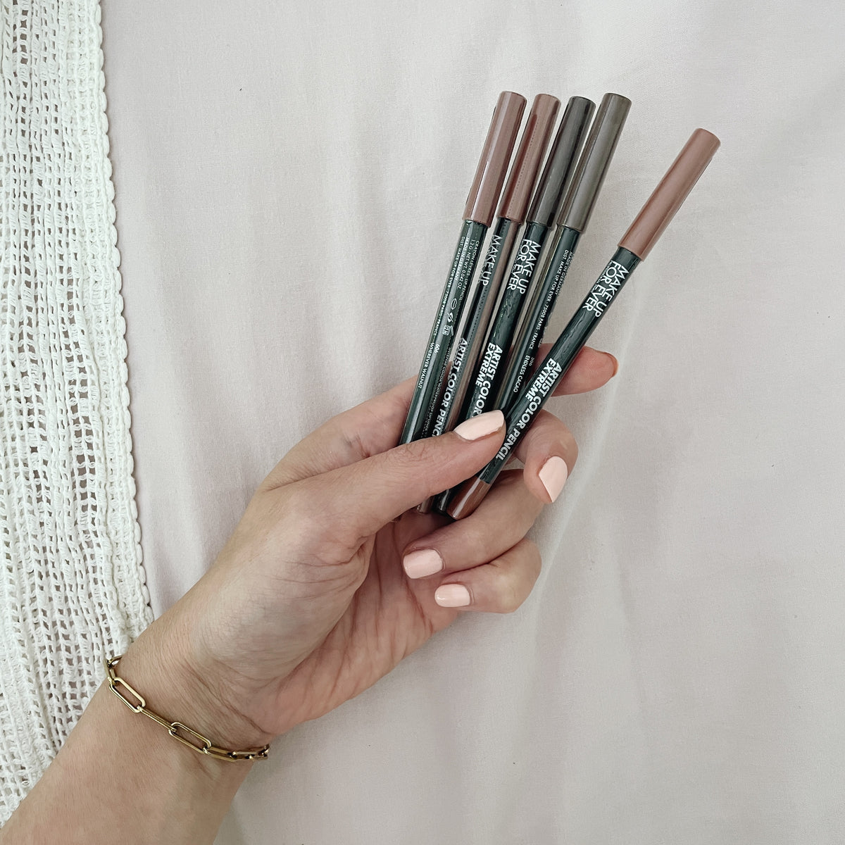 Make up for ever artist color pencil 