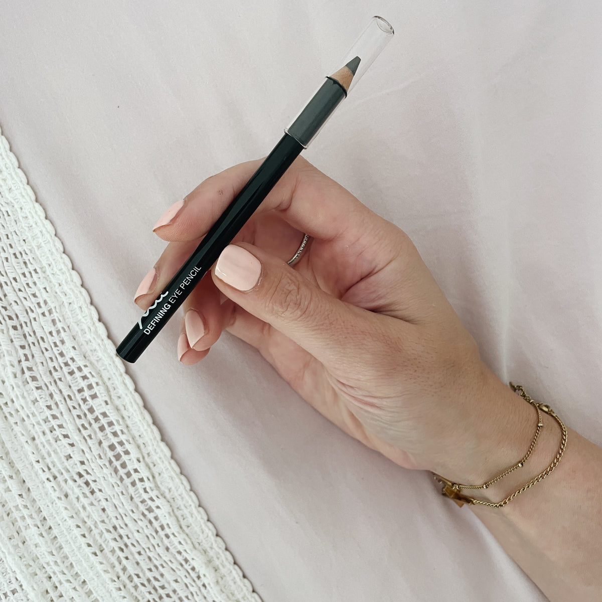 Mii eye pencil
