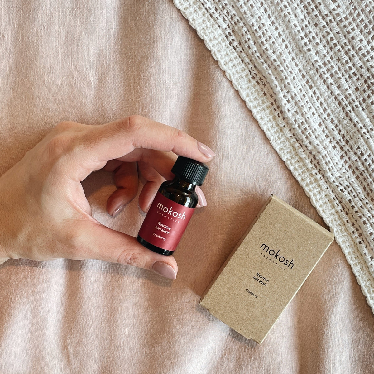 Mokosh nultrive nail elixer cranberry 