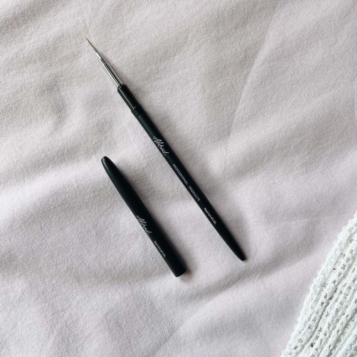 abstract-nail-art-brush-fijn-penseel