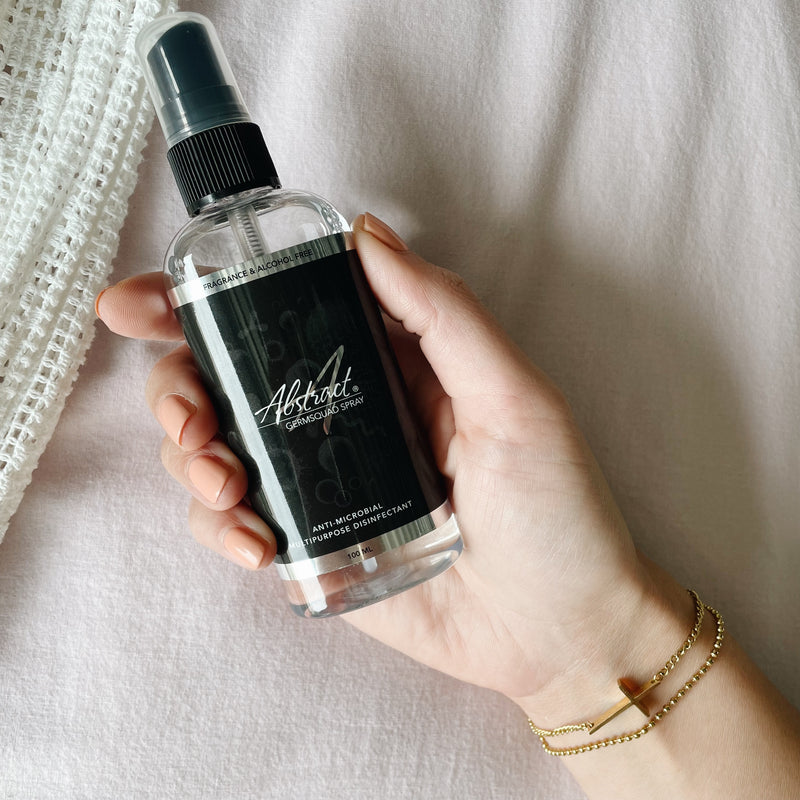 abstract-nails-germqsuad-ontsmetting