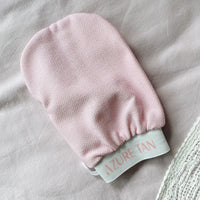   azure-tan-exfoliating-glove-scrub-handschoen-1