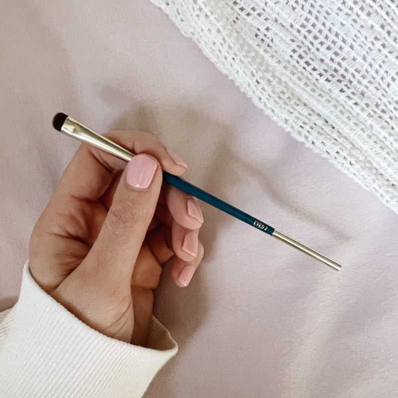 elin-cosmetics-eye-shadow-2-oogschaduw-borstel-make-up-penseel