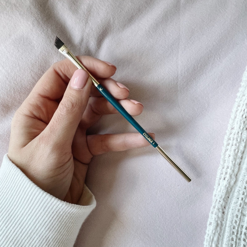 elin-cosmetics-eyeliner-pencil-make-up-penseel