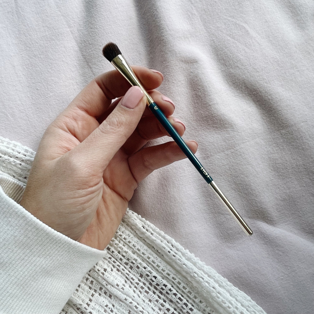 elin-cosmetics-eyes-3-brush-eyeshadow-oogschaduw-make-up-penseel