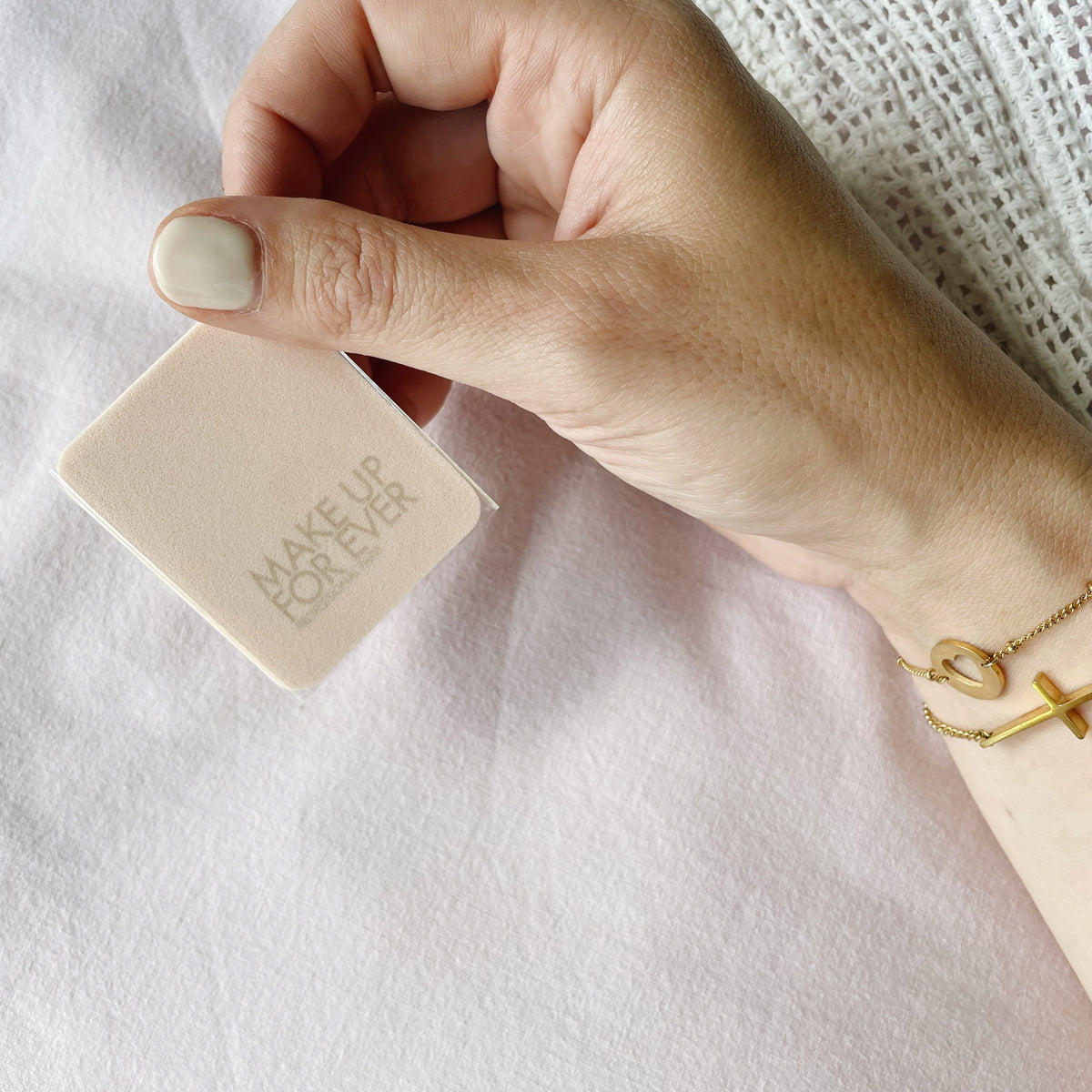 make-up-for-ever-hd-skin-compact-spons