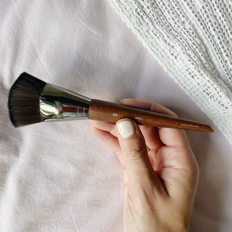 make-up-for-ever-make-up-hd-skin-foundation-brush-109