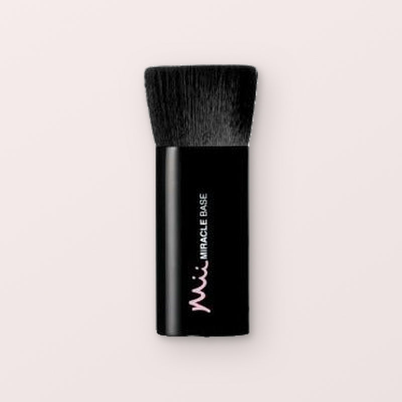 Mii Cosmetics Miracle base brush