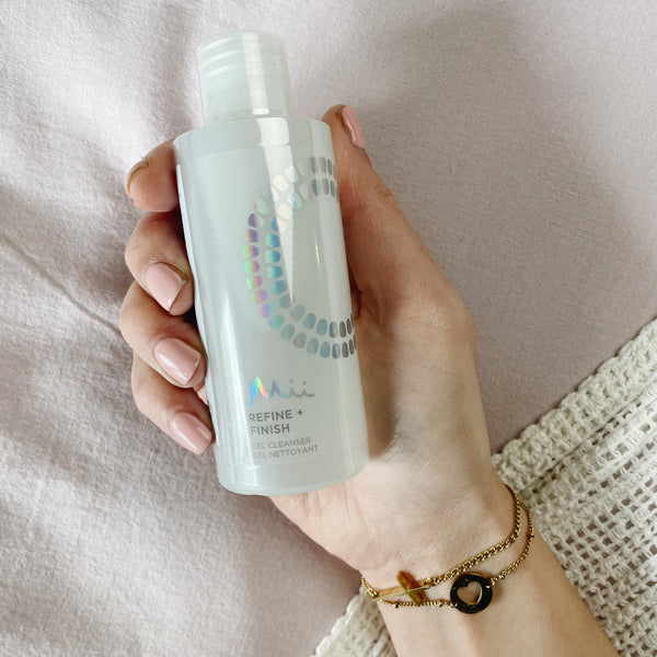 mii cosmetics refine finish nail cleanser nagels ontvetten en kleeflaag wegnemen