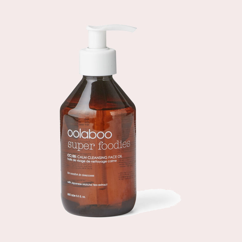 Oolaboo Super Foodies Calm Cleansing Face Oil, kalmerende reinigingsolie met matcha