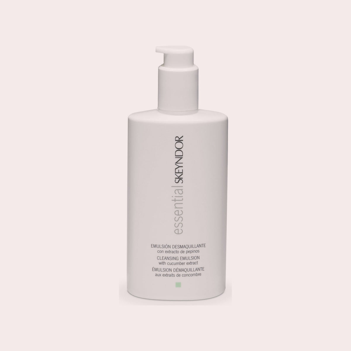 Skeyndor Essential Cleansing Emulsion with Cucumber Extract, reinigingsmelk voor een vette huid