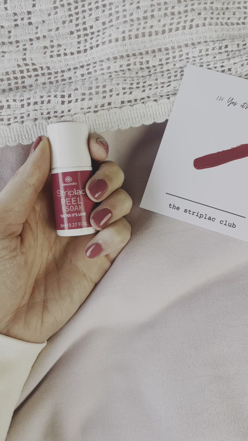 striplac-alessandro-yes-it-s-love-136