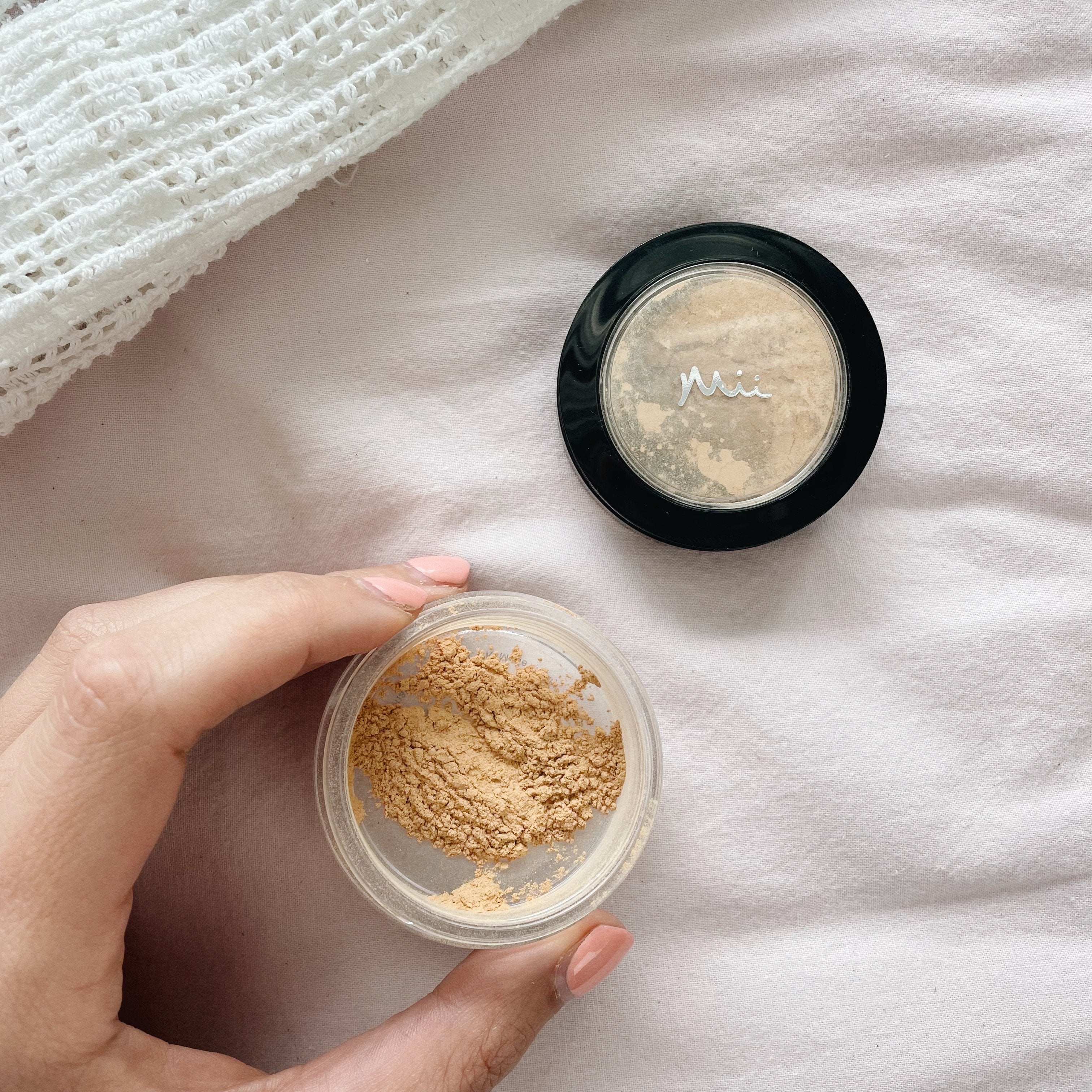 ファンデーション mii Mii Cosmetics | Irresistible Face Base - 100% pure mineral powder