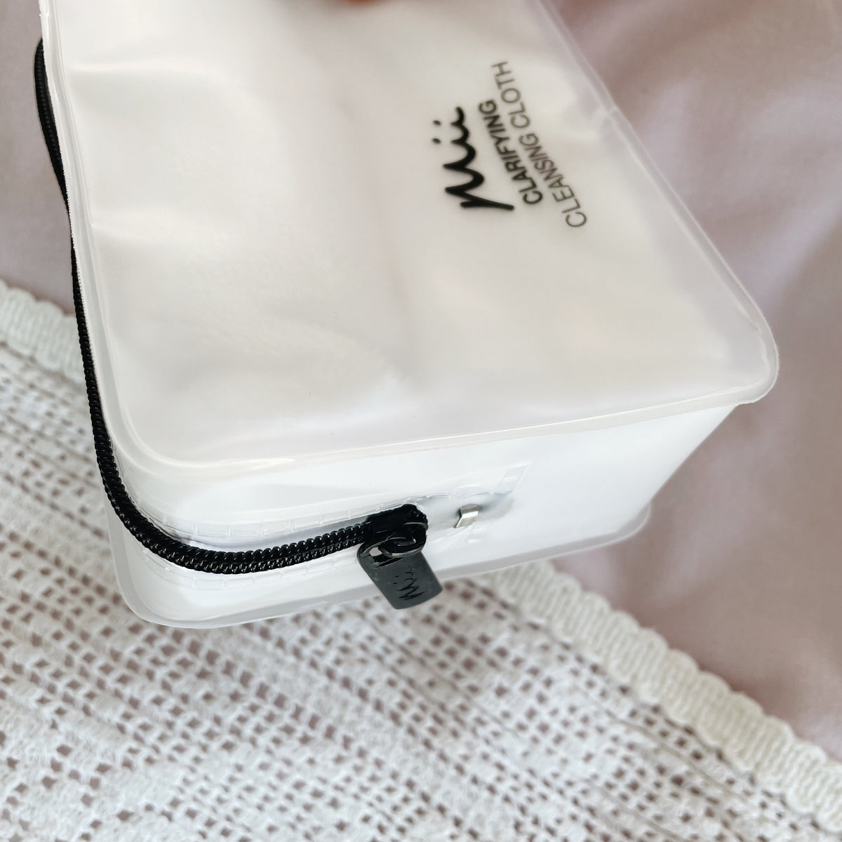 mii-cosmetics-clarifying-cleansing-cloth