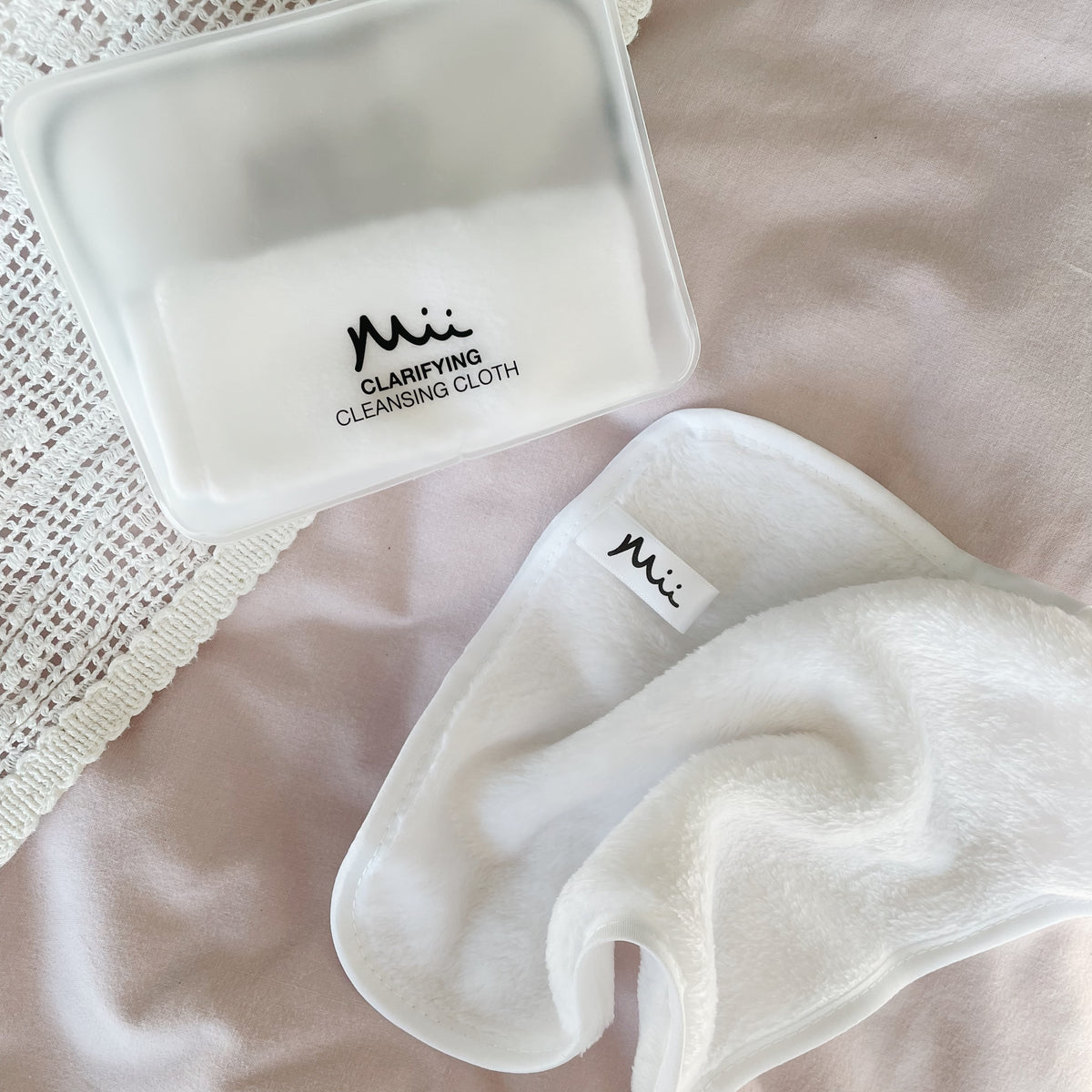 mii-cosmetics-clarifying-cleansing-cloth