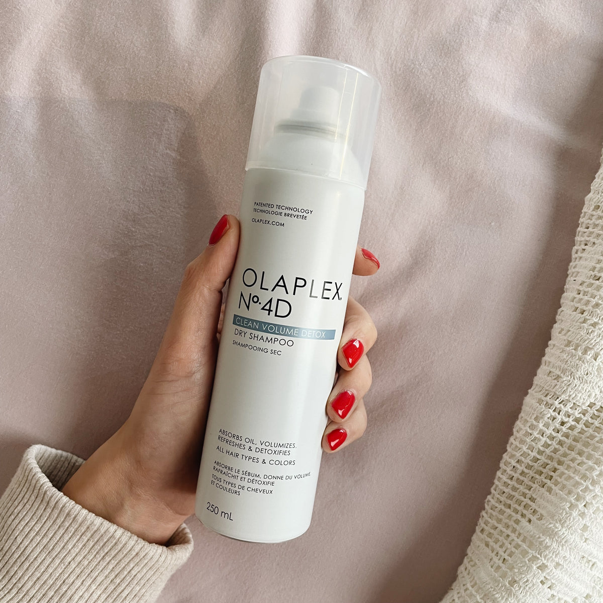 Olaplex Clean volume detox N°4D dry shampoo, productfoto